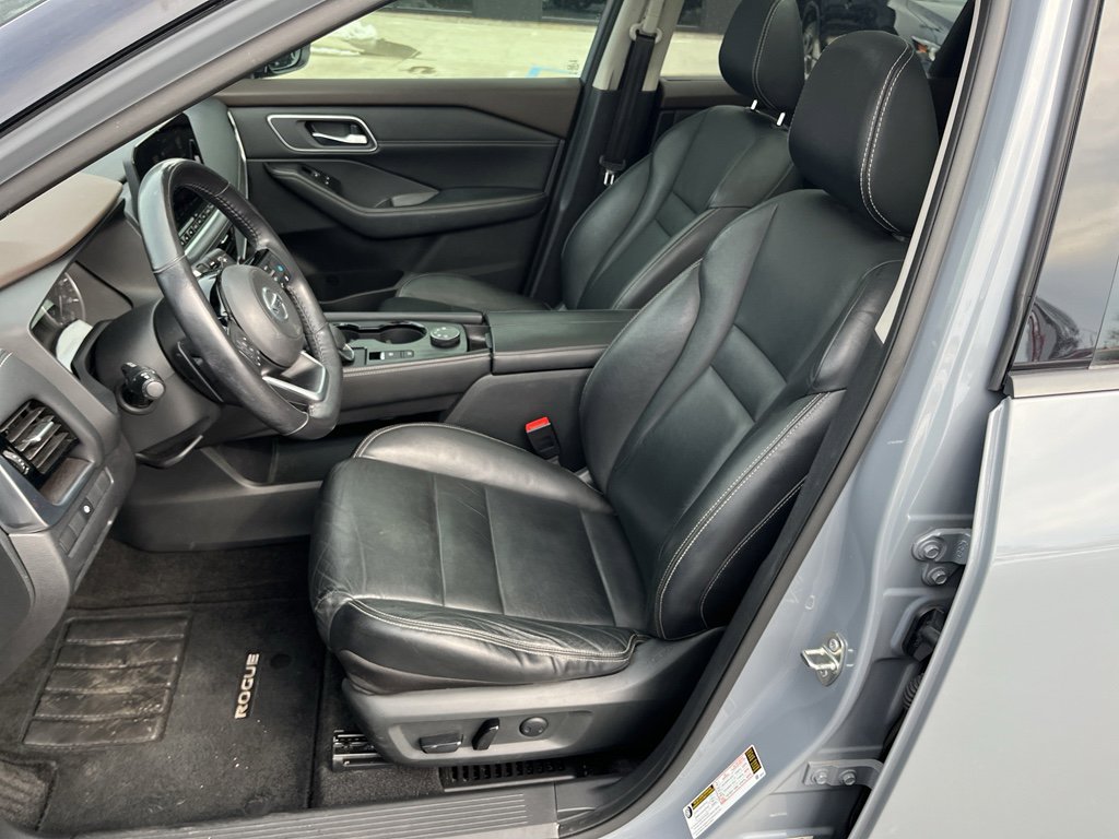Used 2021 Nissan Rogue SL w/ Premium Package image 24