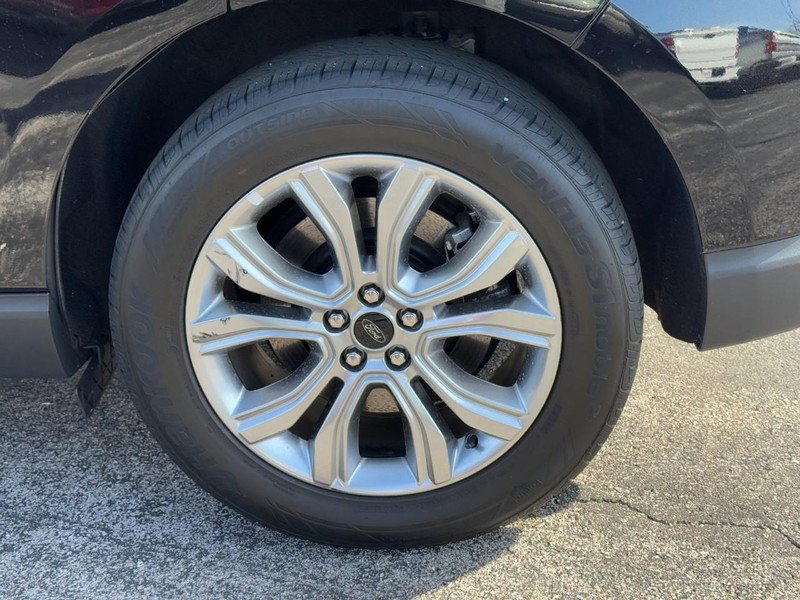 Used 2024 Ford Edge Titanium image 7