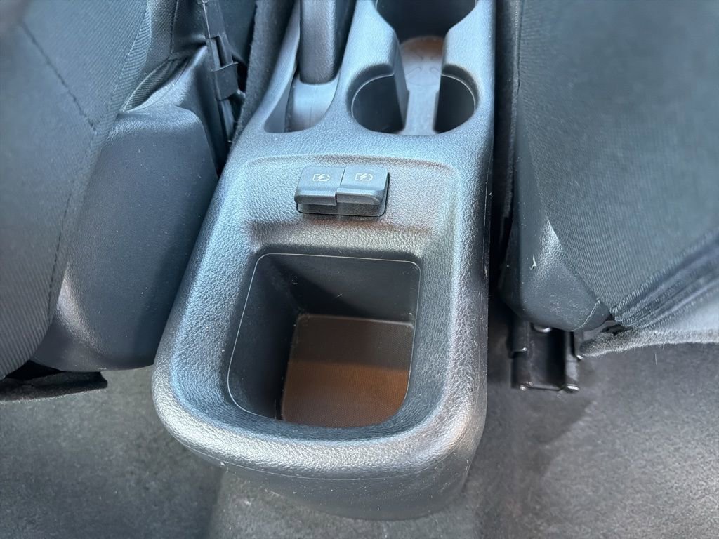 Used 2020 Nissan Kicks S image 28