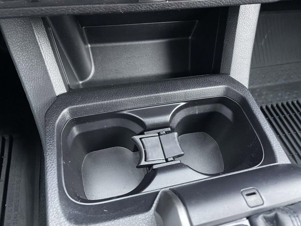 Used 2020 Toyota Tacoma SR5 image 20