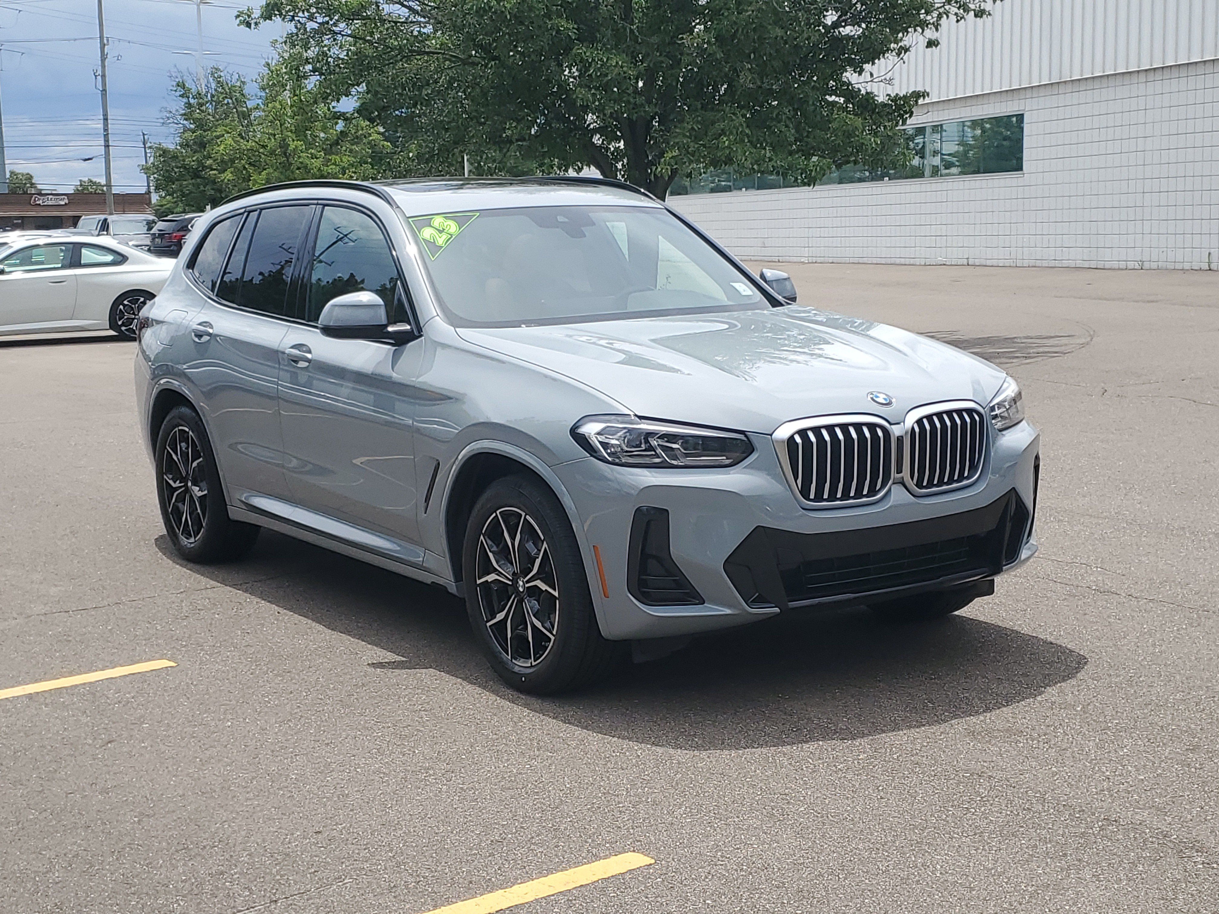 Certified 2023 BMW X3 xDrive30i w/ M Sport Package AWD/4WD image 3