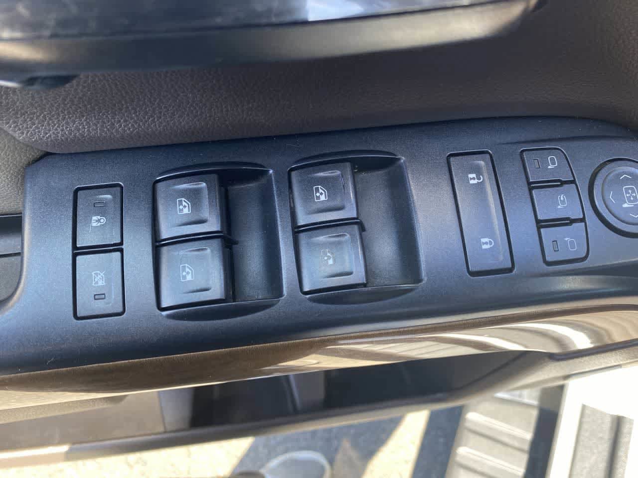 Used 2015 Chevrolet Silverado 1500 LTZ w/ LTZ Plus Package AWD/4WD image 13