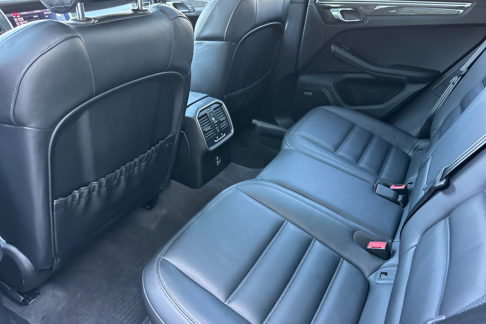 Certified 2023 Porsche Macan GTS AWD/4WD image 13