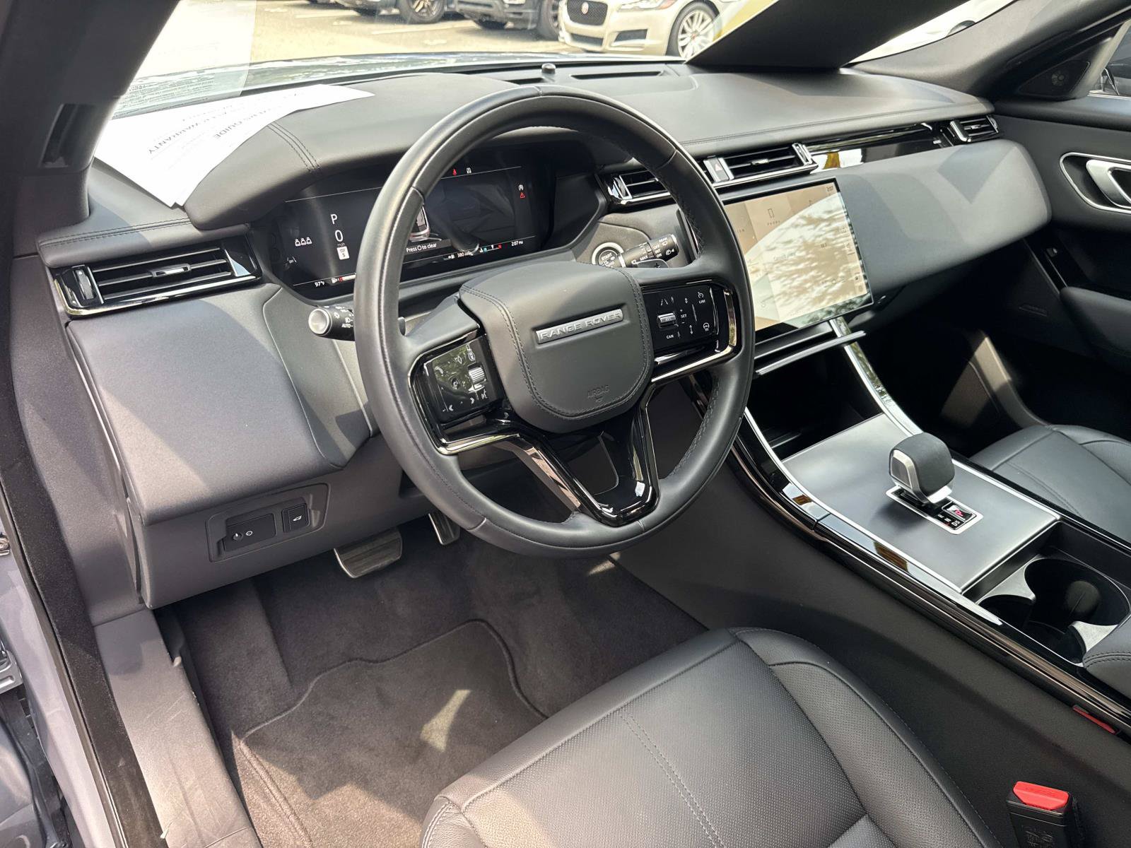 Certified 2026 Land Rover Range Rover Velar Dynamic SE AWD/4WD image 23