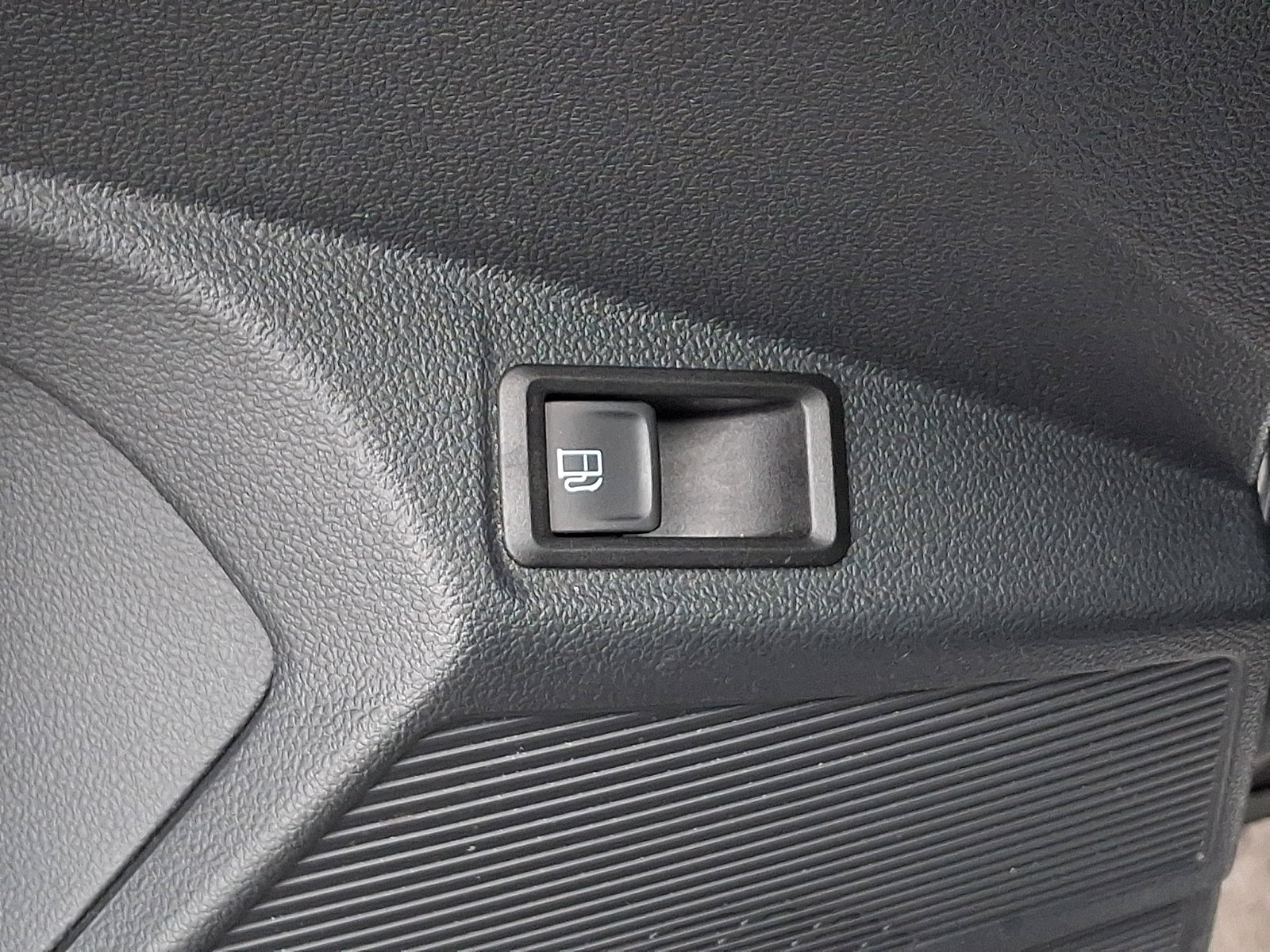 Used 2022 Volkswagen Taos SEL image 27