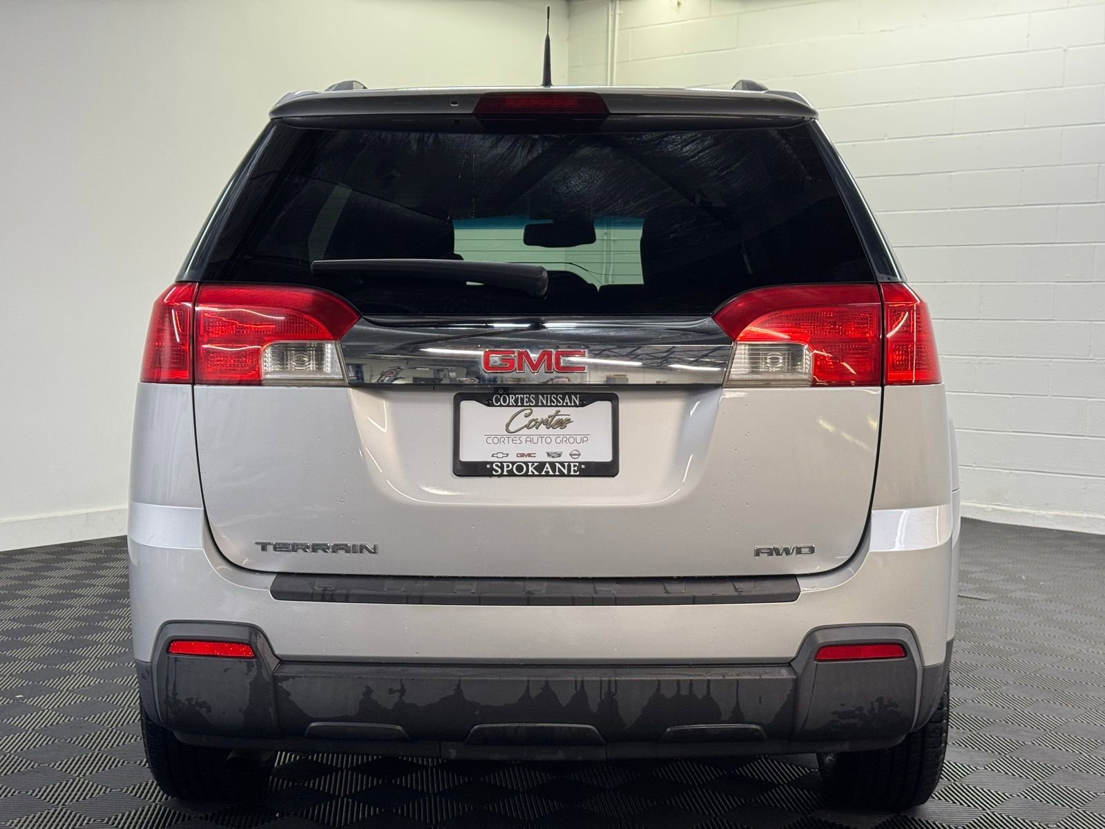 Used 2011 GMC Terrain SLE image 6