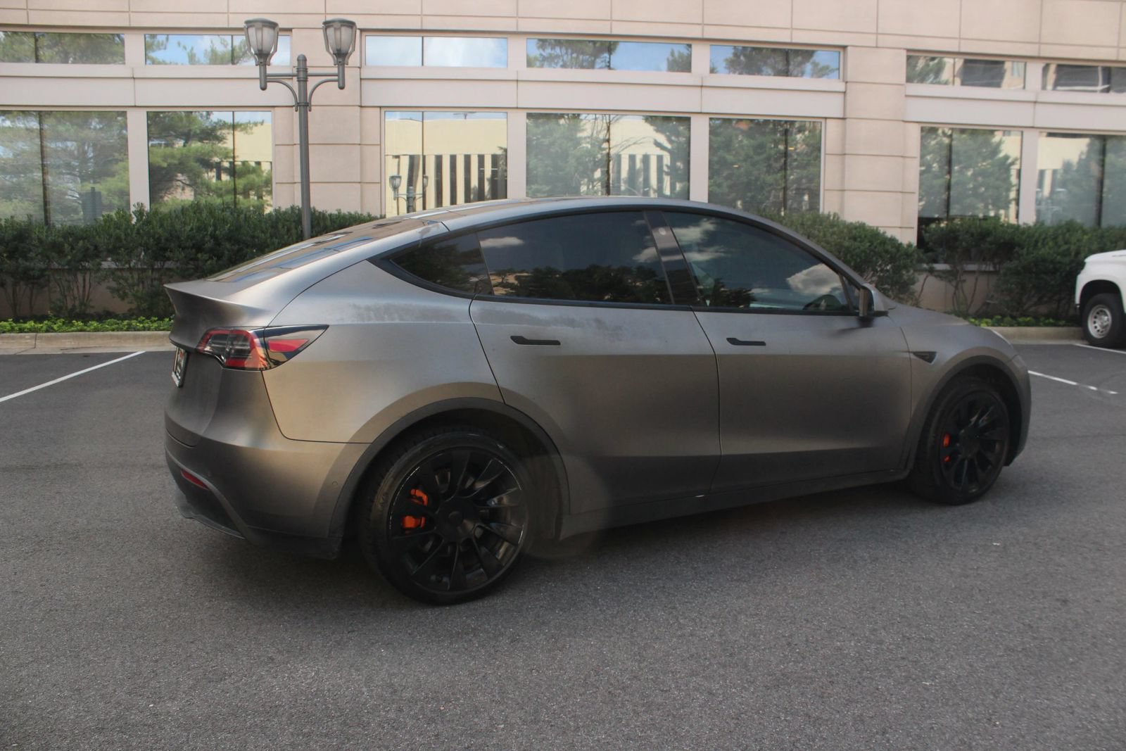 Used 2021 Tesla Model Y Long Range AWD/4WD image 7