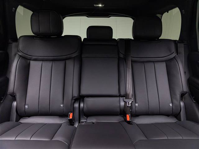 New 2027 Land Rover Range Rover Long Wheelbase SE AWD/4WD image 18