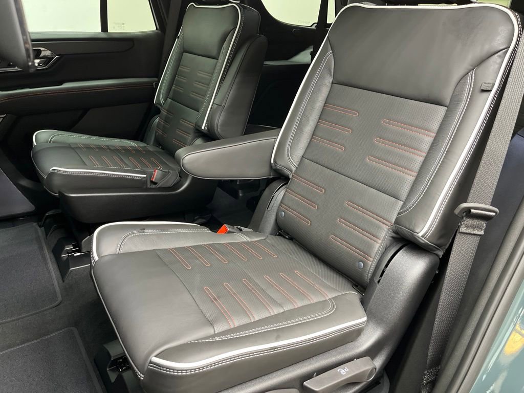 New 2026 GMC Yukon AT4 Ultimate AWD/4WD image 6