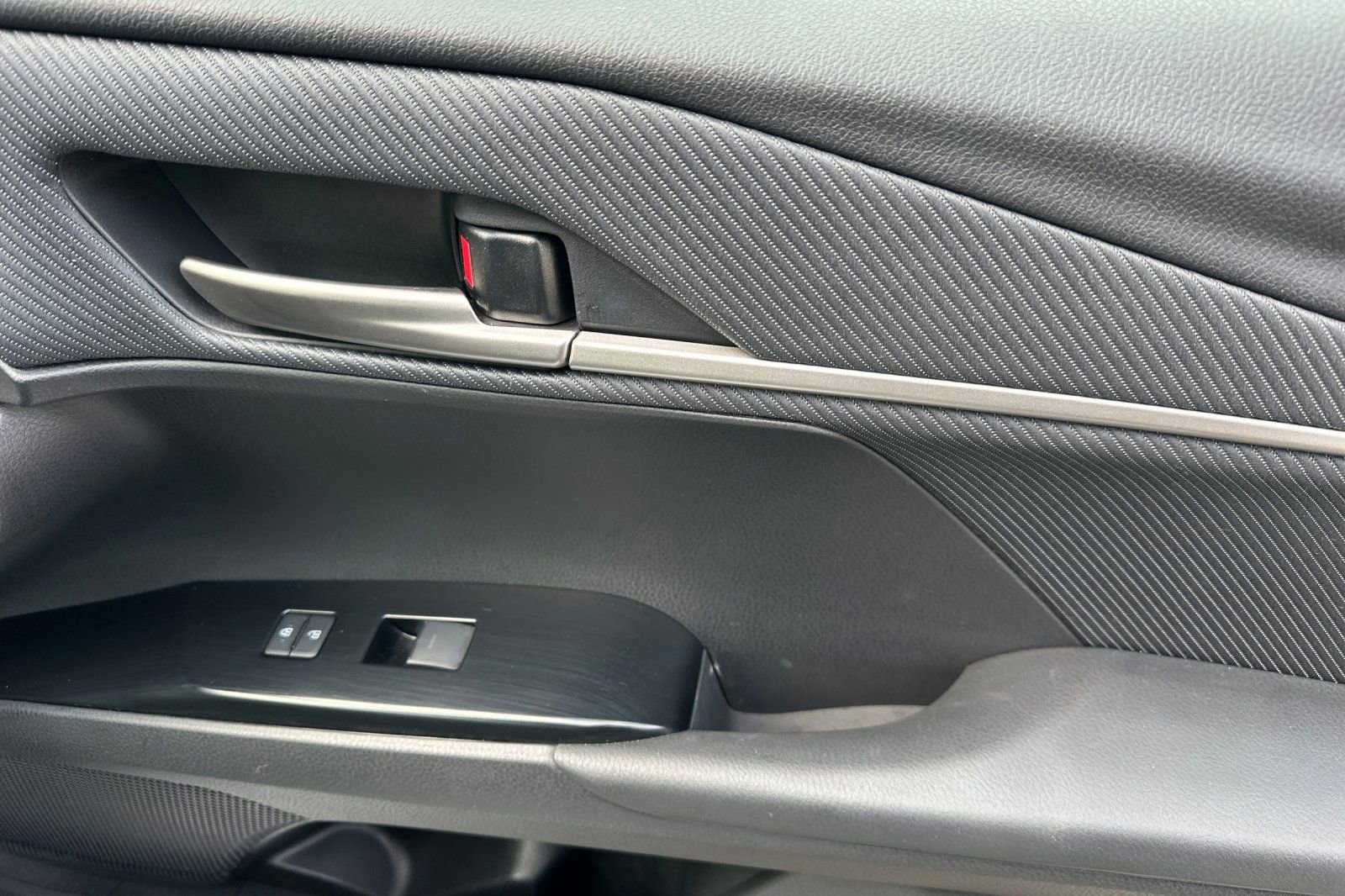 Certified 2025 Toyota Camry SE image 21