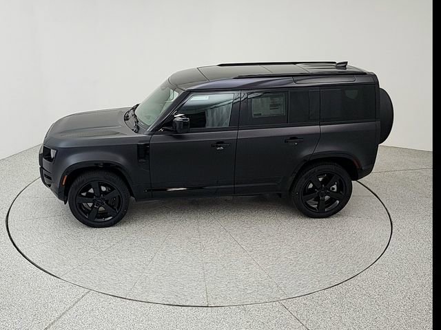 New 2026 Land Rover Defender 110 X-Dynamic SE AWD/4WD image 36