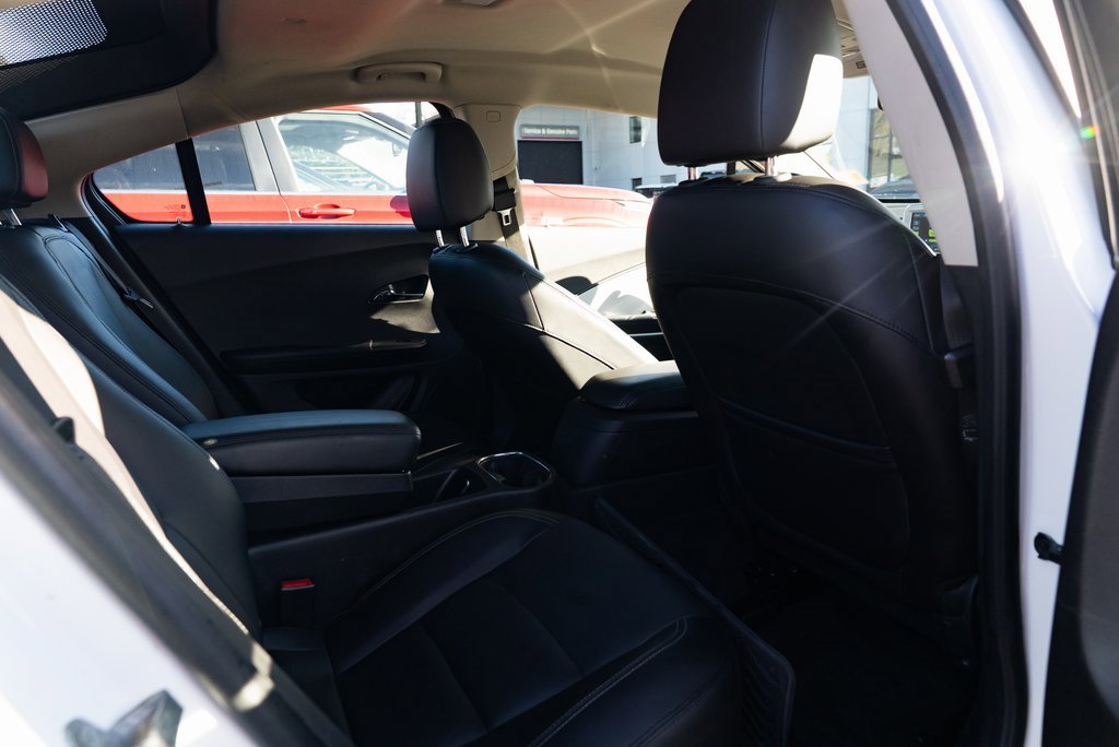 Used 2015 Chevrolet Volt Premium w/ Premium Trim Package image 22