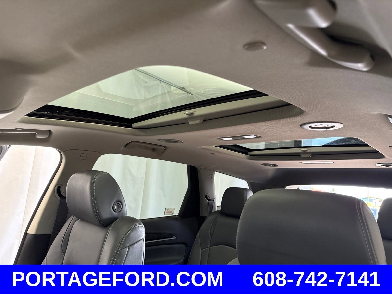 Used 2020 Buick Enclave Essence w/ Sound and Sites Package AWD/4WD image 23