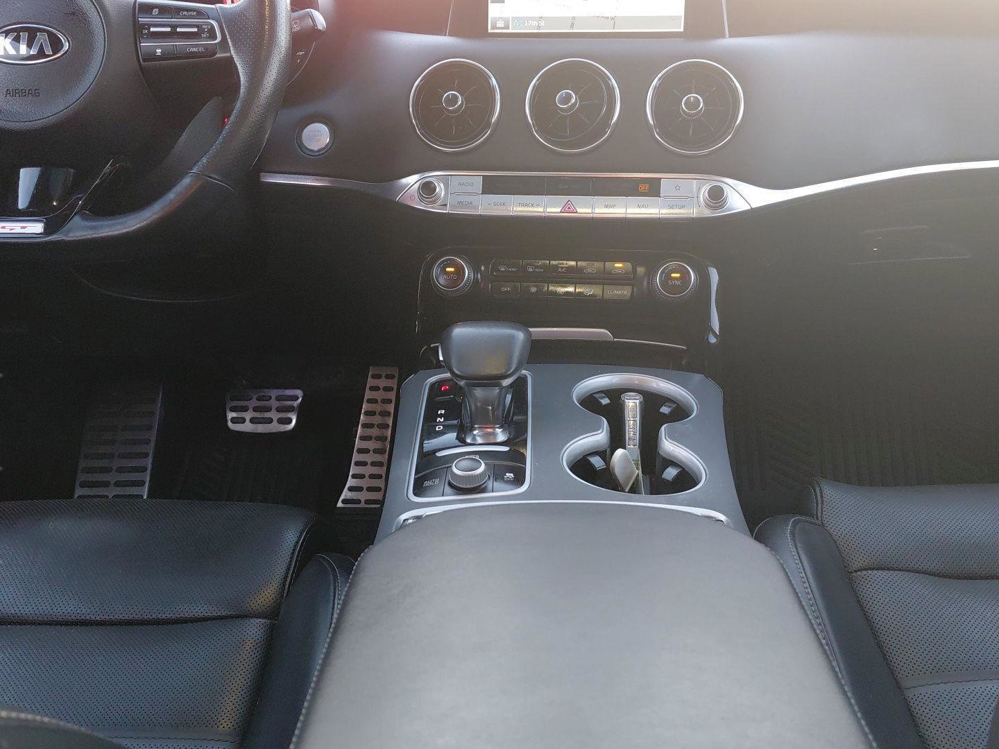 Used 2018 Kia Stinger GT2 image 38