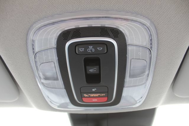 Used 2024 Hyundai Elantra Limited FWD image 29