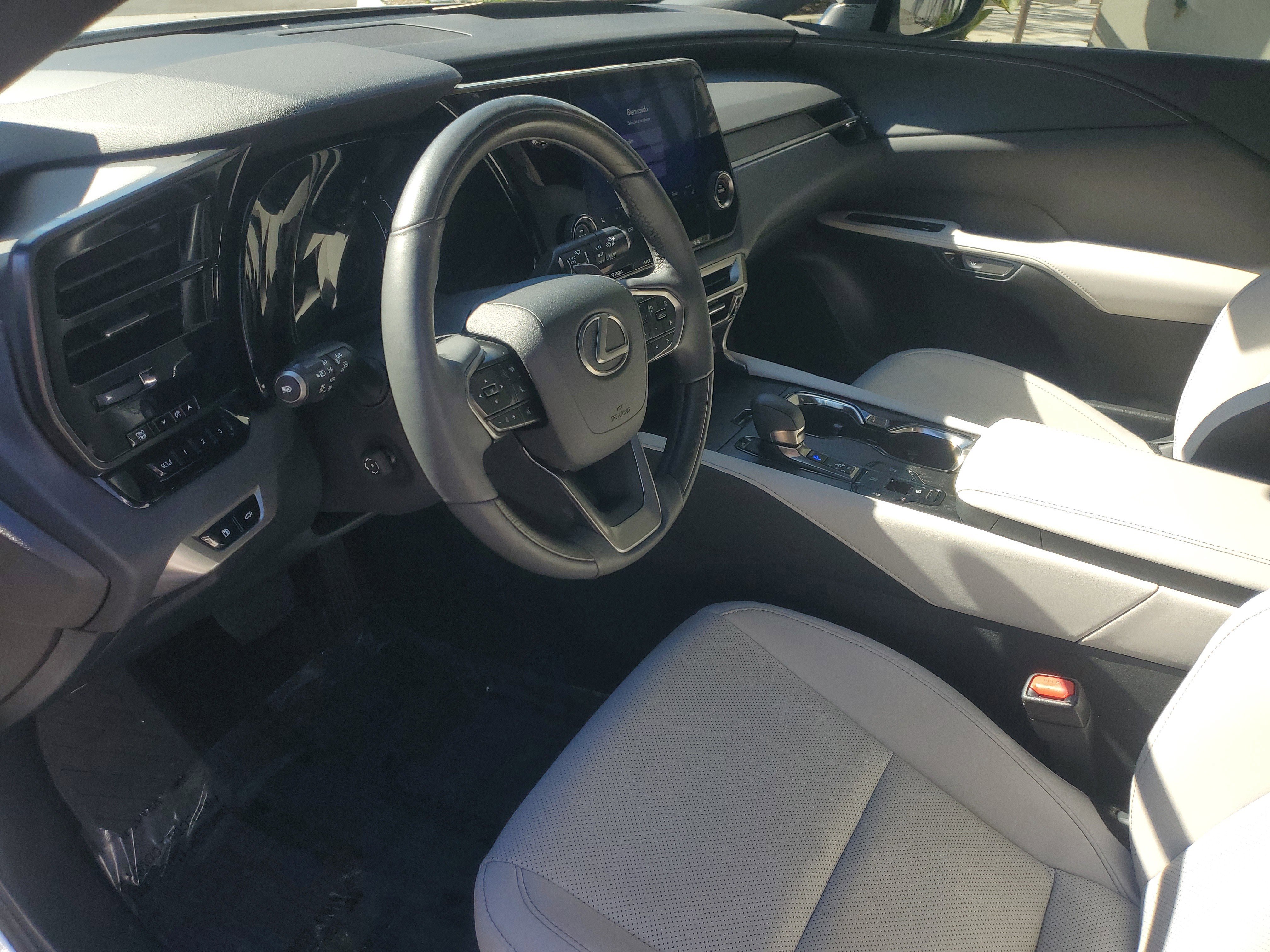 Used 2023 Lexus RX 350 Premium w/ Accessory Package (Z1) image 16