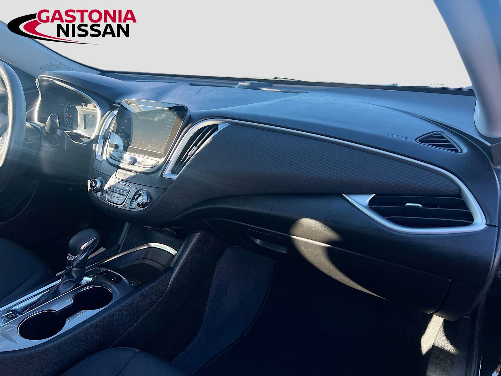 Used 2024 Chevrolet Malibu LT image 38