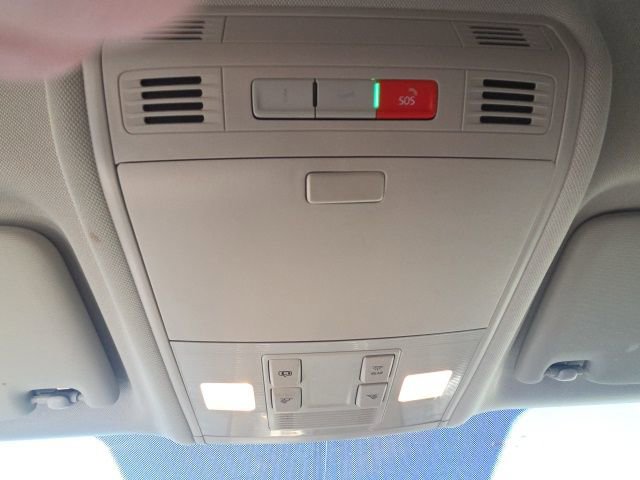 Used 2022 Volkswagen Taos SE image 24