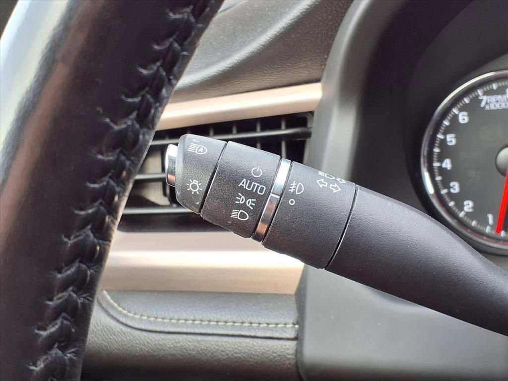 Used 2018 GMC Acadia Denali w/ Technology Package image 15