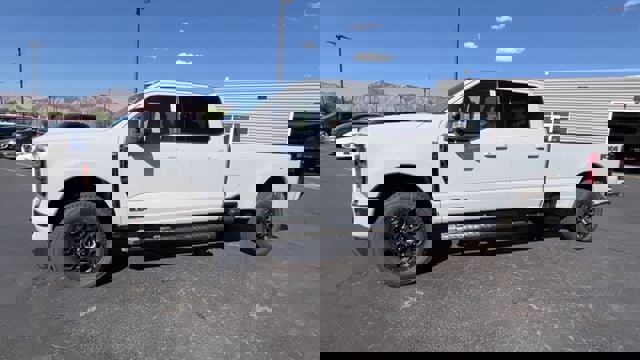 New 2025 Ford F350 Lariat w/ Lariat Ultimate Package image 37