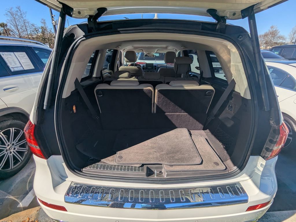 Used 2017 Mercedes-Benz GLS 450 4MATIC image 23