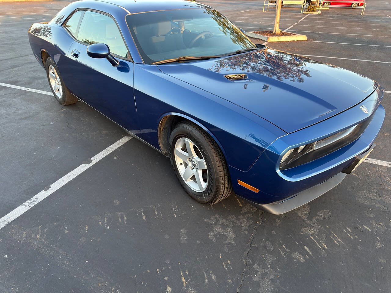 Used 2010 Dodge Challenger SE