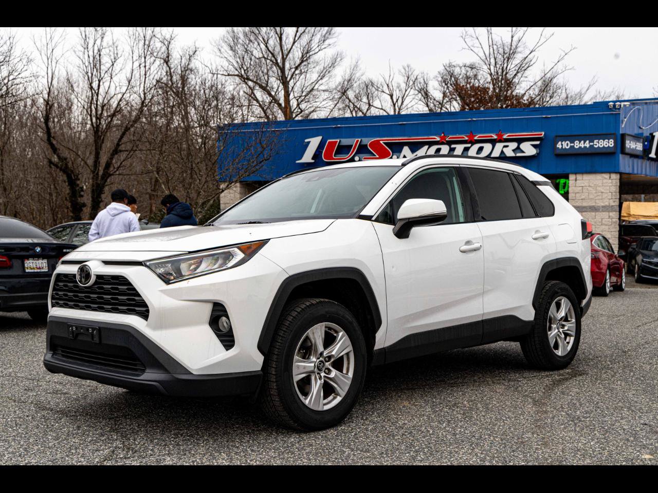 Used 2020 Toyota RAV4 XLE FWD image 1