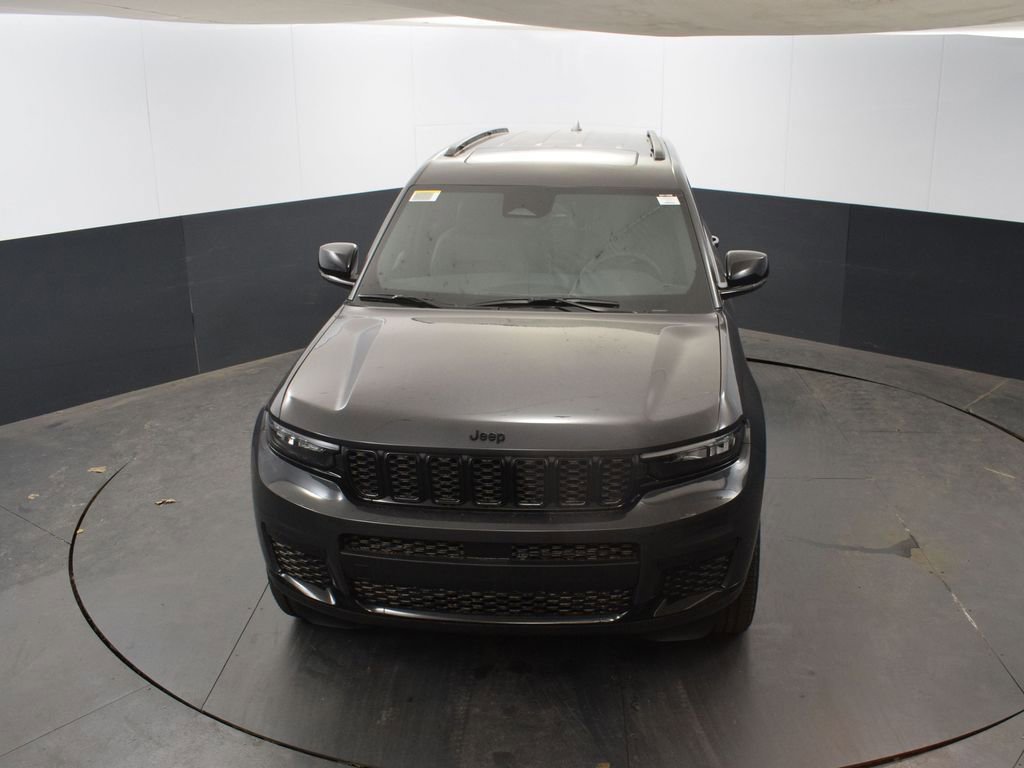 New 2025 Jeep Grand Cherokee L Altitude image 39