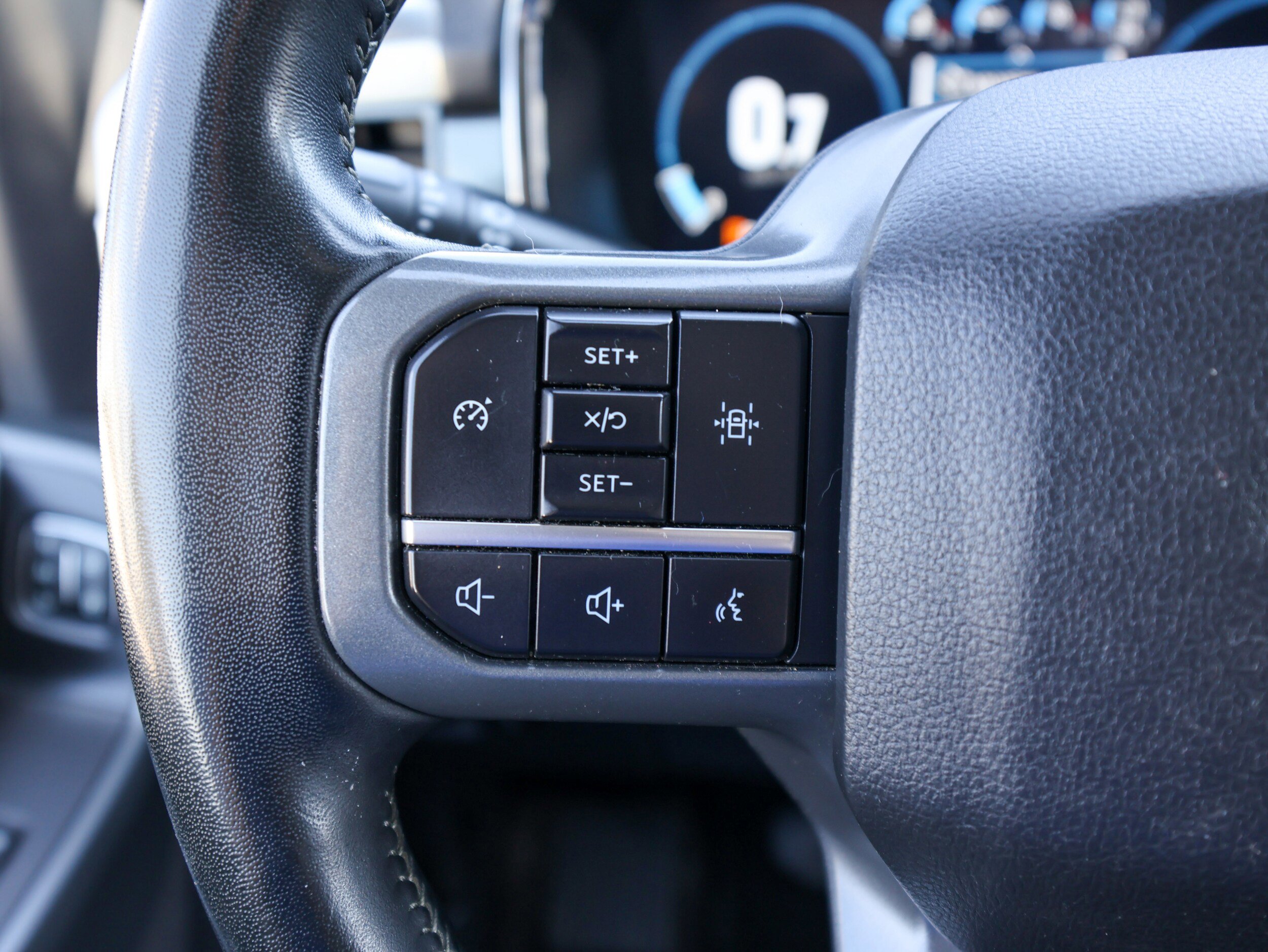 Used 2022 Ford F150 Lariat image 24
