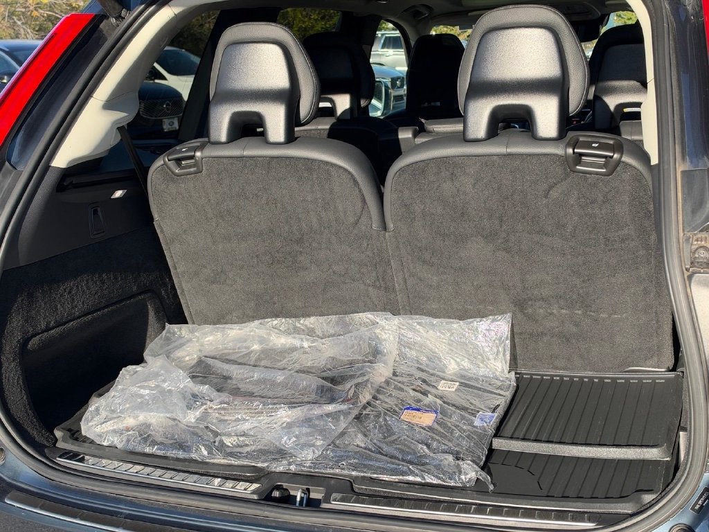 Certified 2024 Volvo XC90 B5 Plus AWD/4WD image 5