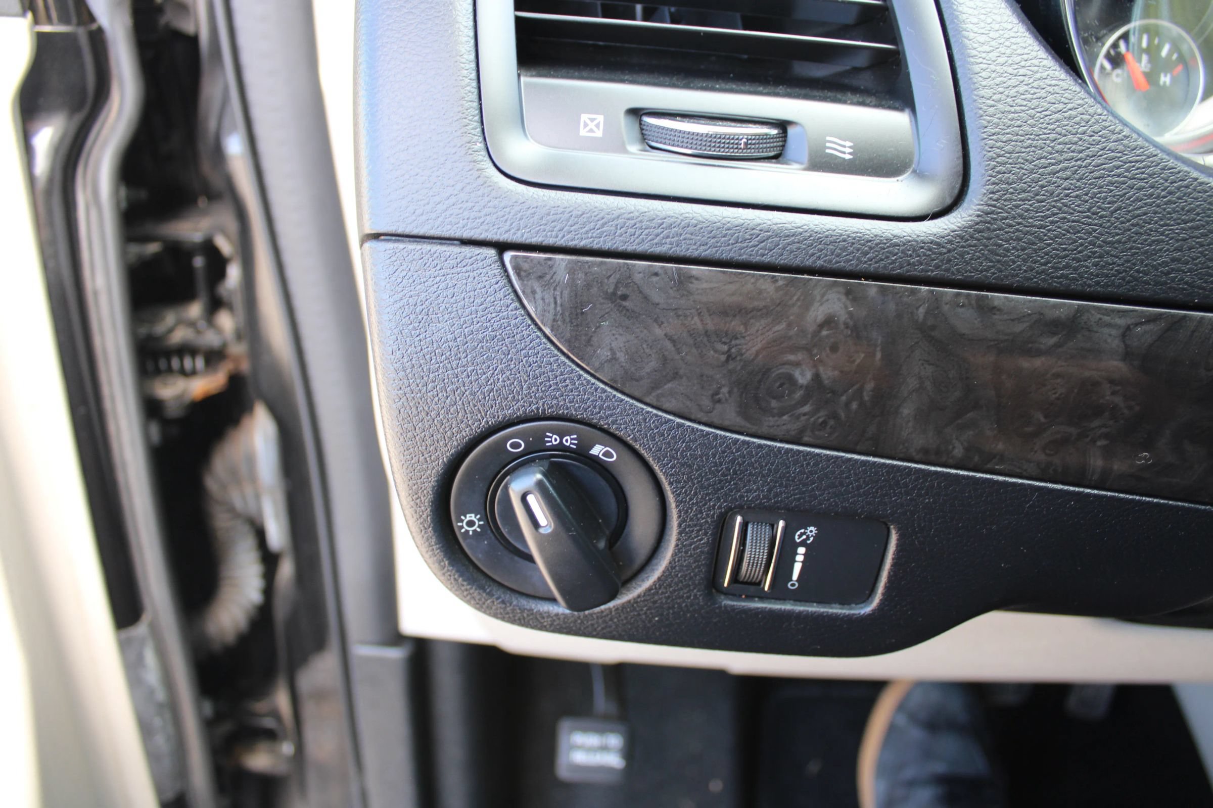 Used 2017 Dodge Grand Caravan SE w/ Power Window Group FWD image 16