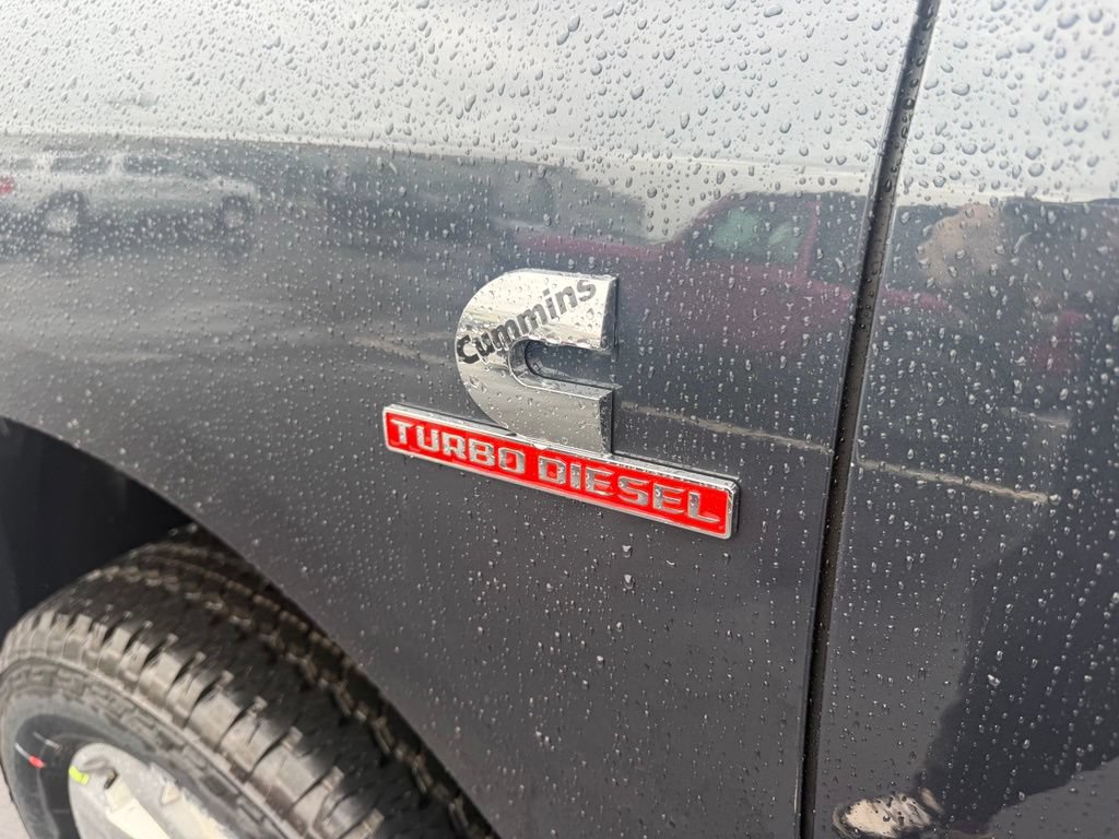 New 2026 RAM 2500 Laramie AWD/4WD image 11