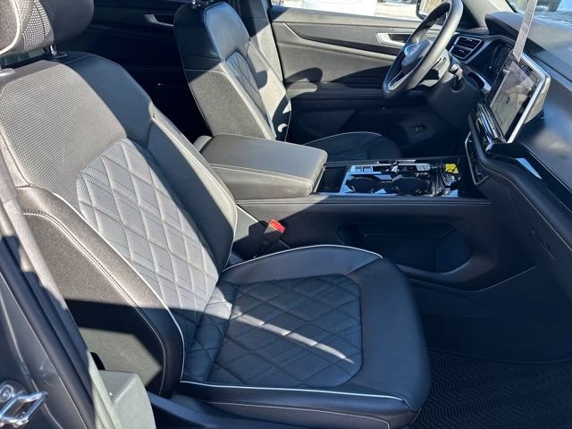 Certified 2025 Volkswagen Atlas Cross Sport SEL Premium R-Line image 29