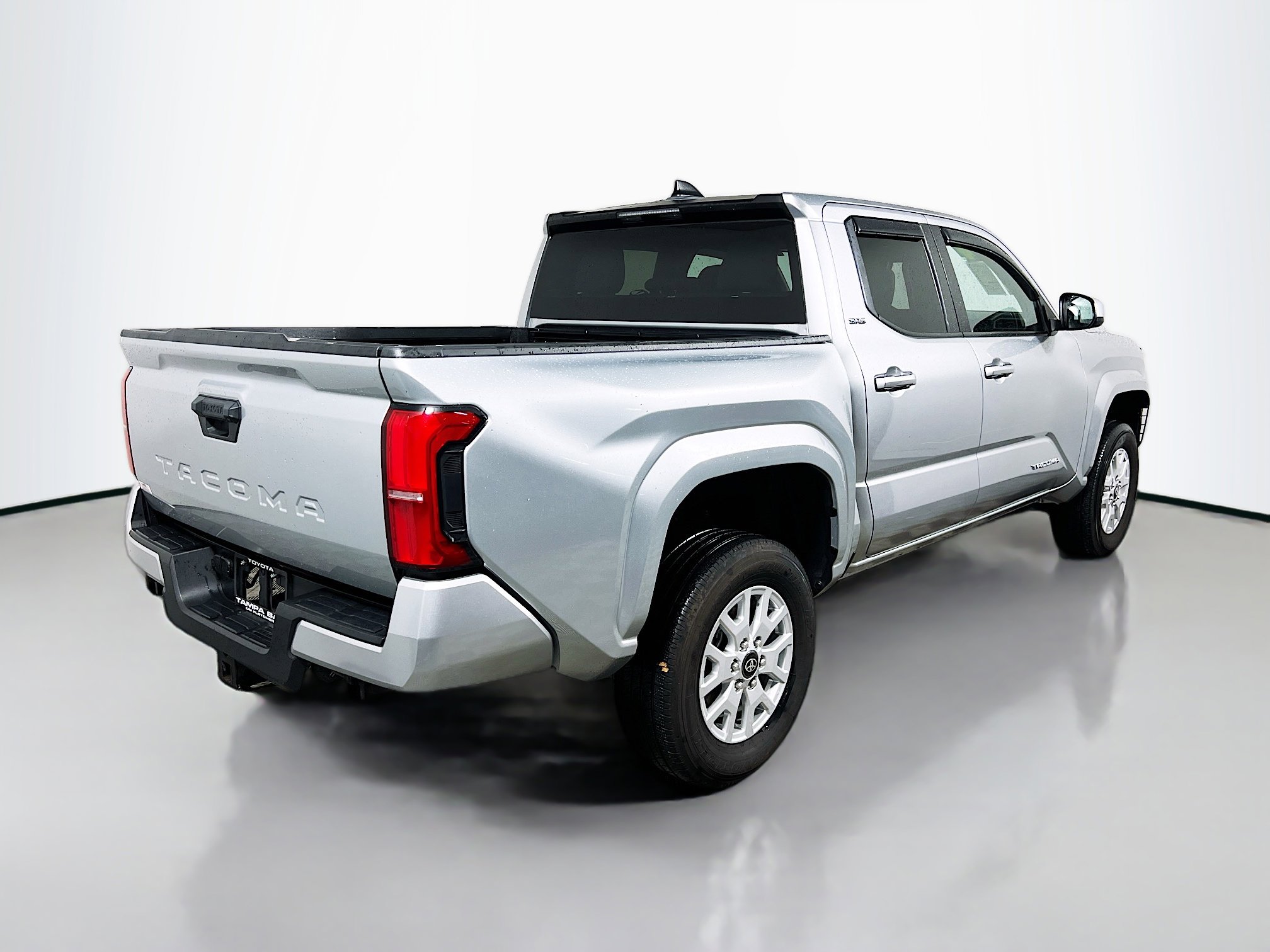 Used 2024 Toyota Tacoma SR5 image 4