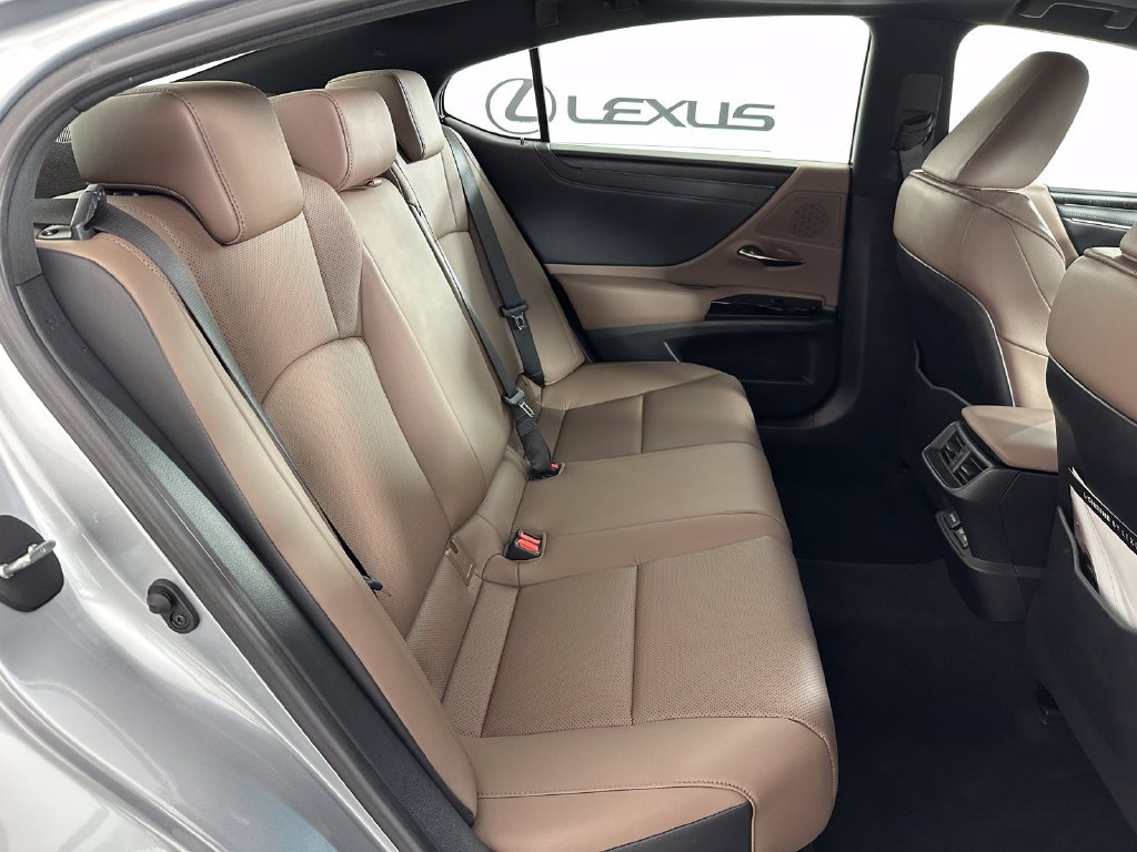 Used 2024 Lexus ES 350 w/ Premium Package FWD image 20