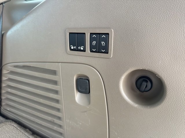 Used 2020 Chevrolet Tahoe LT w/ Luxury Package image 38