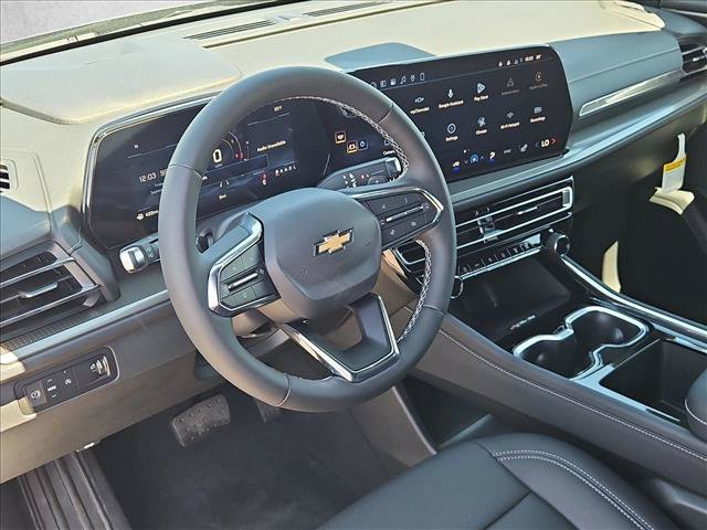 New 2027 Chevrolet Traverse LT w/ Driver Confidence Package FWD image 3