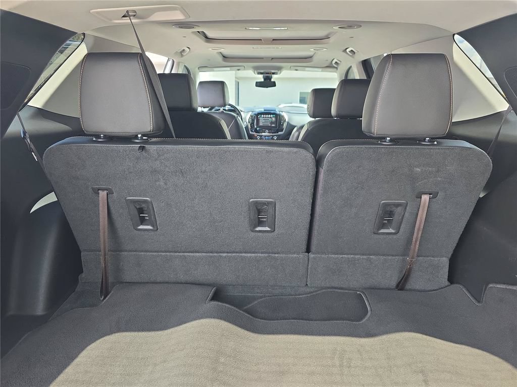 Used 2019 Chevrolet Traverse Premier w/ Redline Edition AWD/4WD image 14