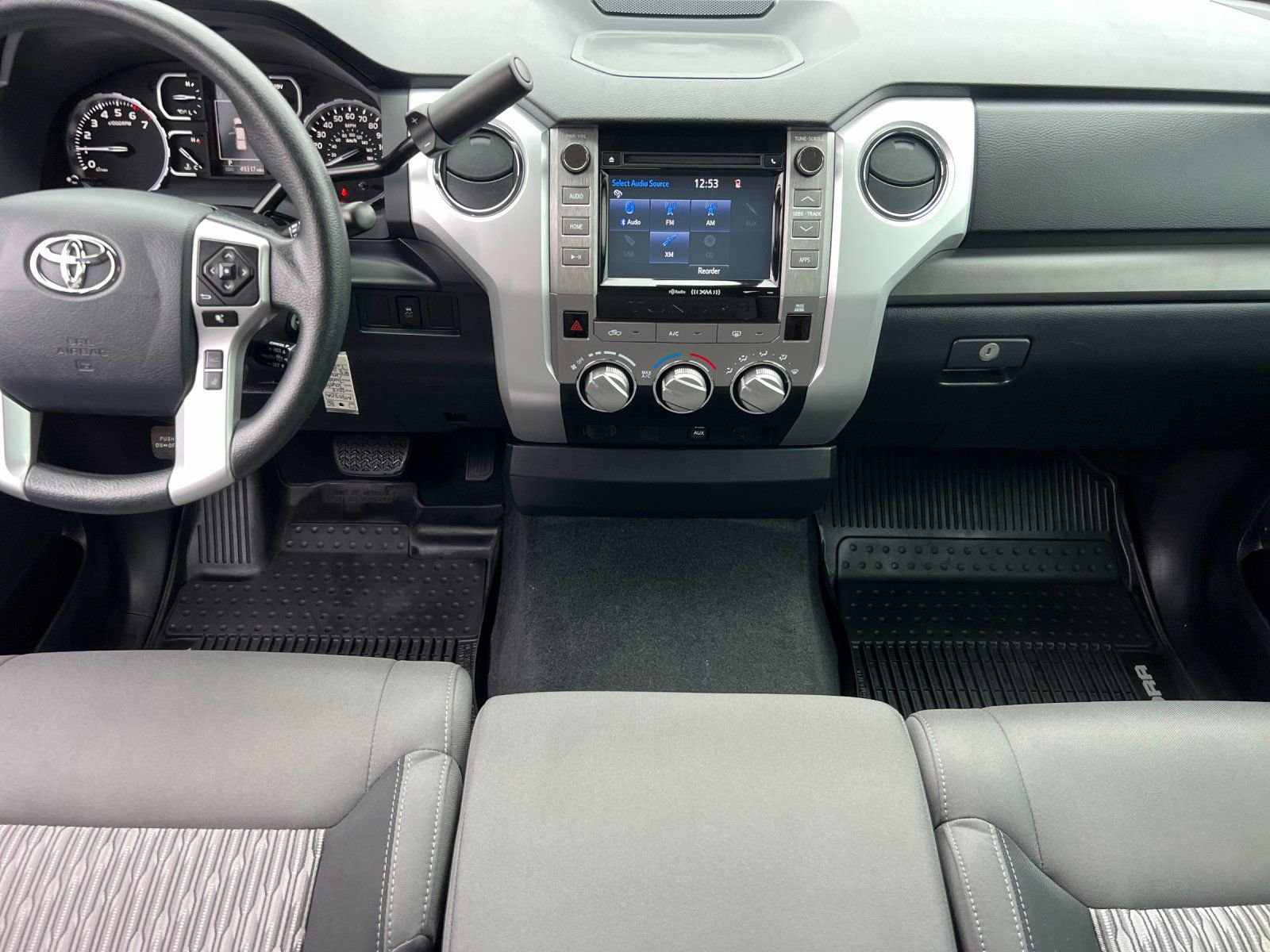 Used 2018 Toyota Tundra SR5 image 13