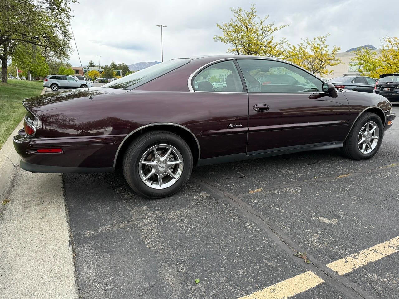 Used 1995 Buick Riviera Supercharged Coupe image 13