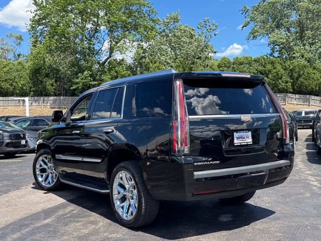 Used 2016 Cadillac Escalade Luxury AWD/4WD image 23