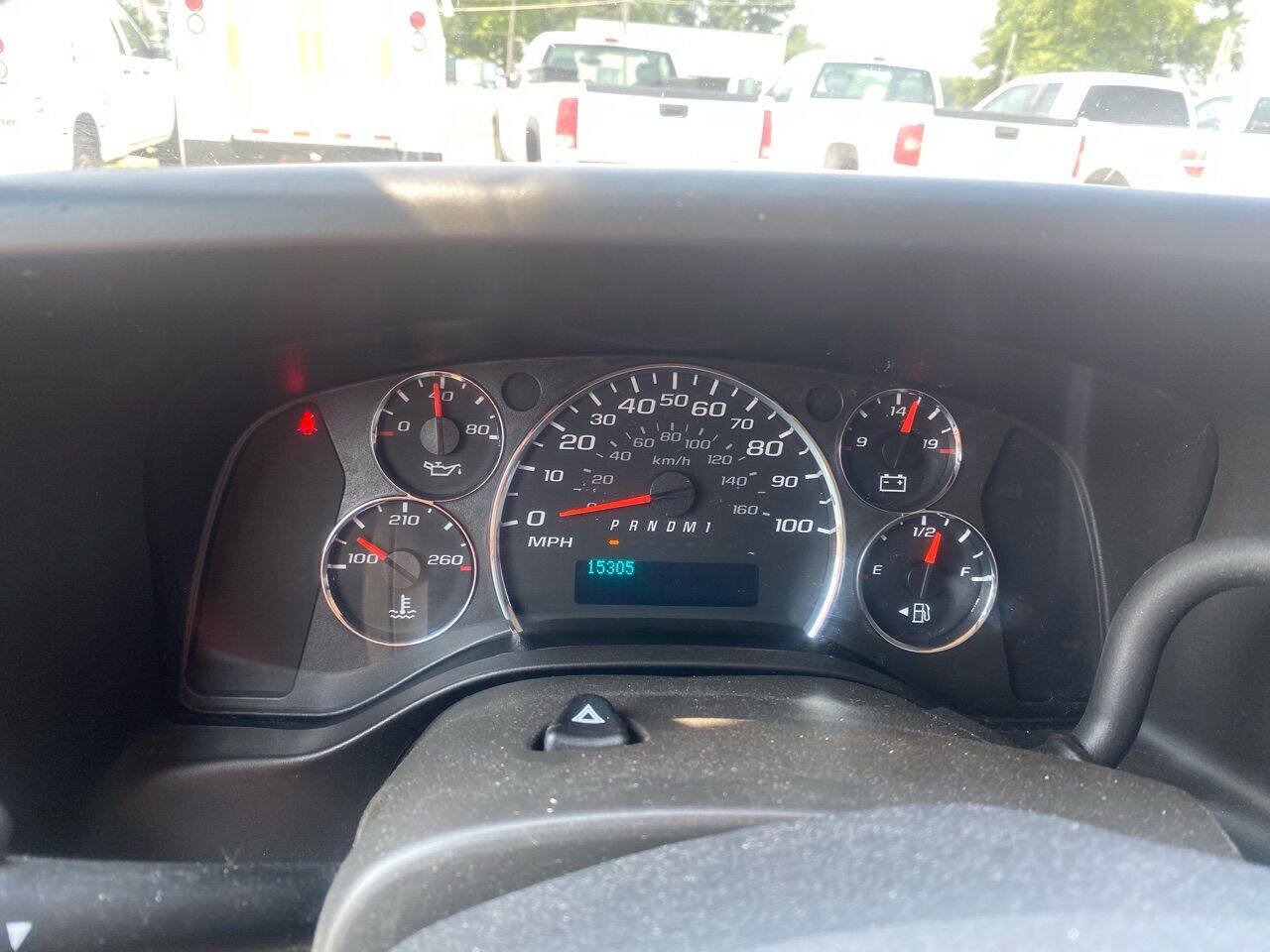 Used 2016 Chevrolet Express 3500 Extended RWD image 11