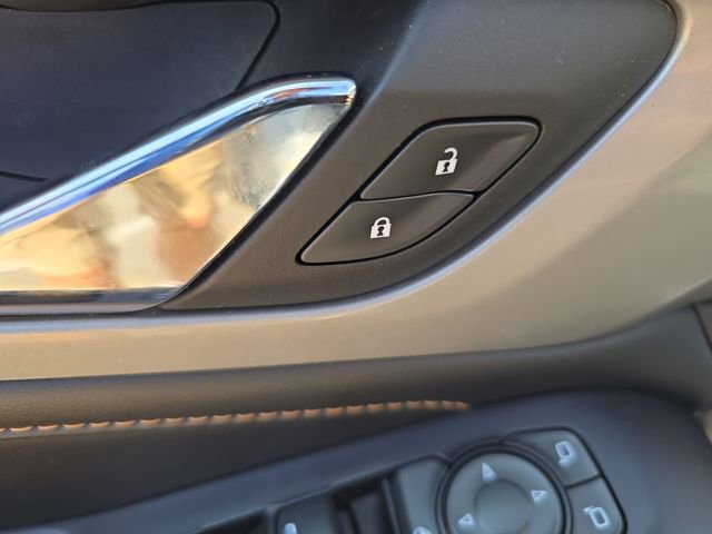 Used 2021 Chevrolet Traverse LT w/ LPO, Floor Liner Package image 13