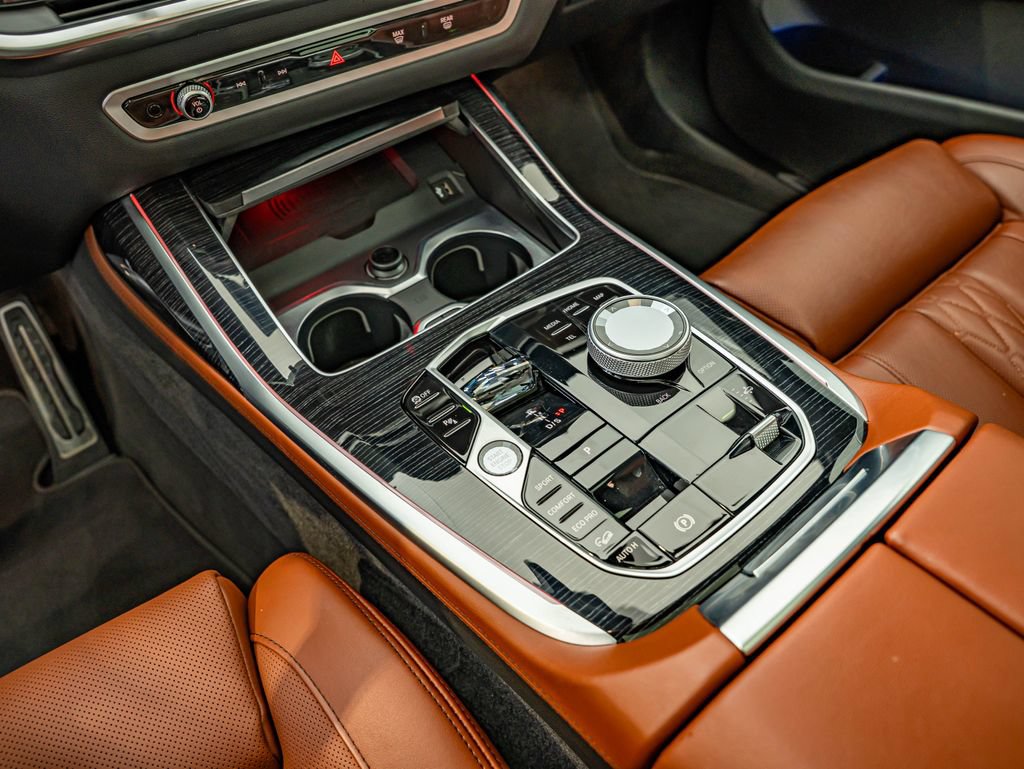 Used 2026 BMW X7 M60i AWD/4WD image 28