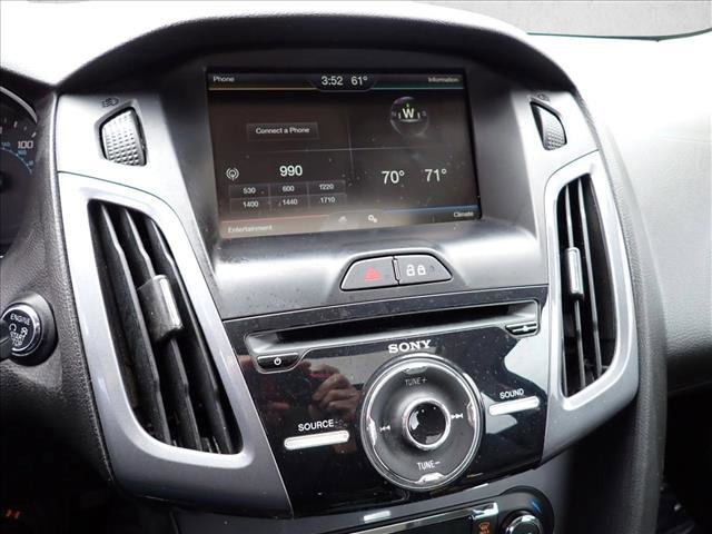 Used 2014 Ford Focus Titanium FWD image 20