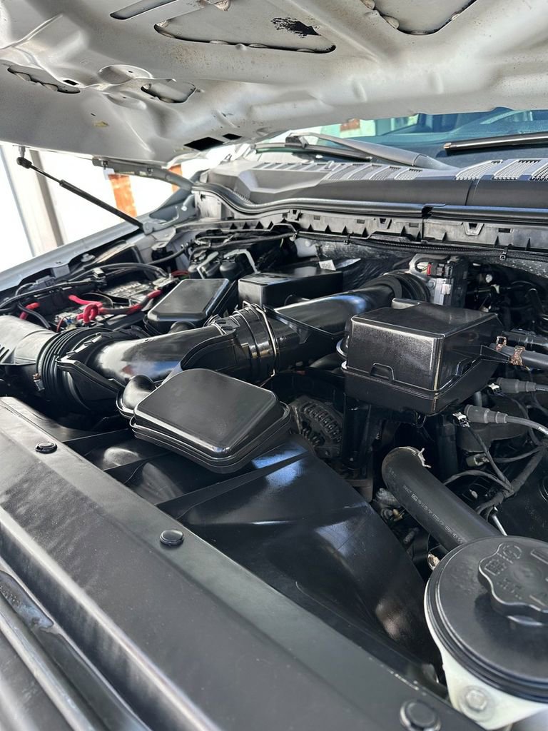 Used 2020 Ford F250 XL w/ Power Equipment Group image 7