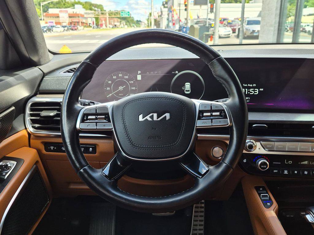 Certified 2024 Kia Telluride SX Prestige X-Line AWD/4WD image 16