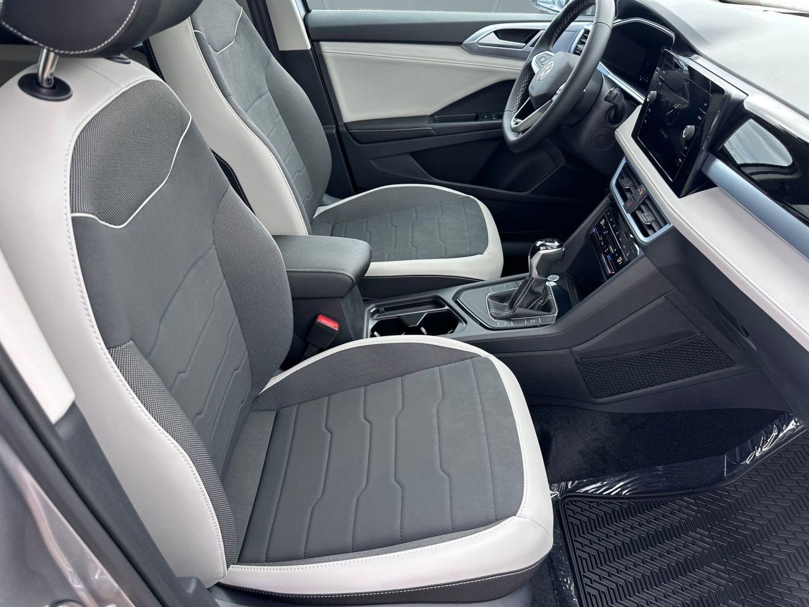 New 2026 Volkswagen Taos SE image 20