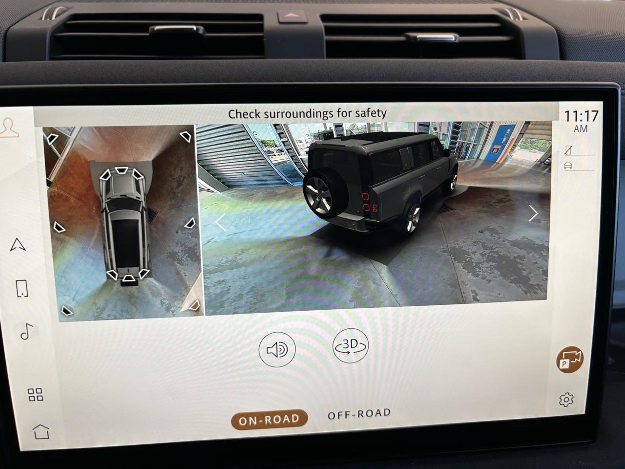 Used 2023 Land Rover Defender 130 SE image 24