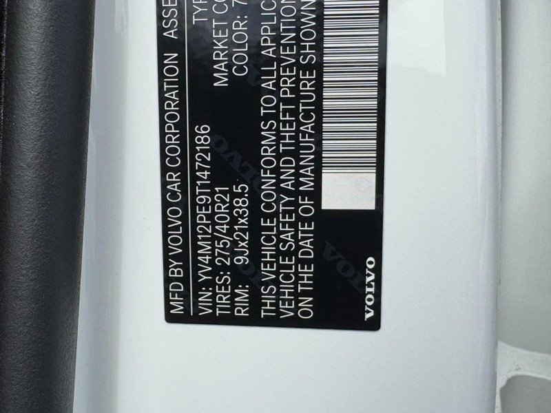 New 2026 Volvo XC90 B5 Plus w/ Protection Package image 15